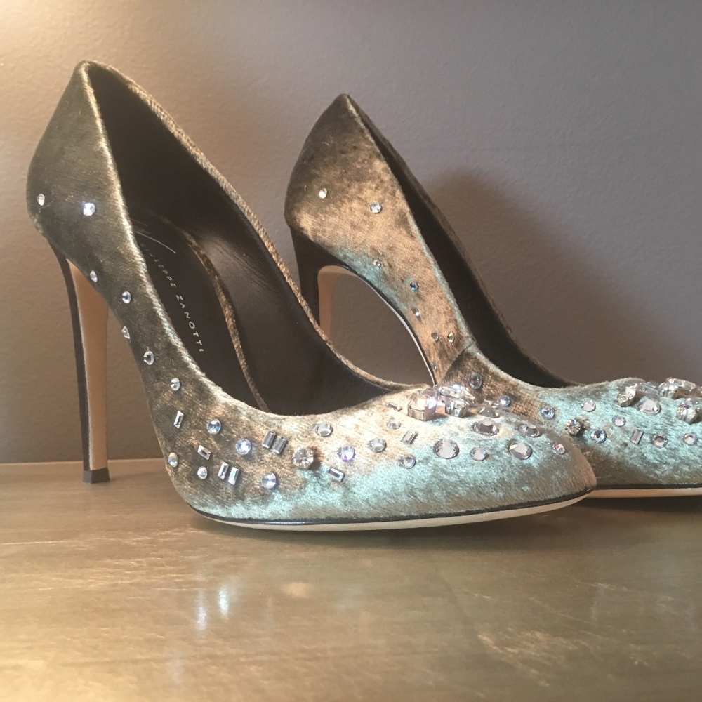 Giuseppe ZANOTTI Jewelled Stiletto Pumps NIB! 8.5 $825 VIDEO! Verdiana Bisonte - Picture 16 of 16